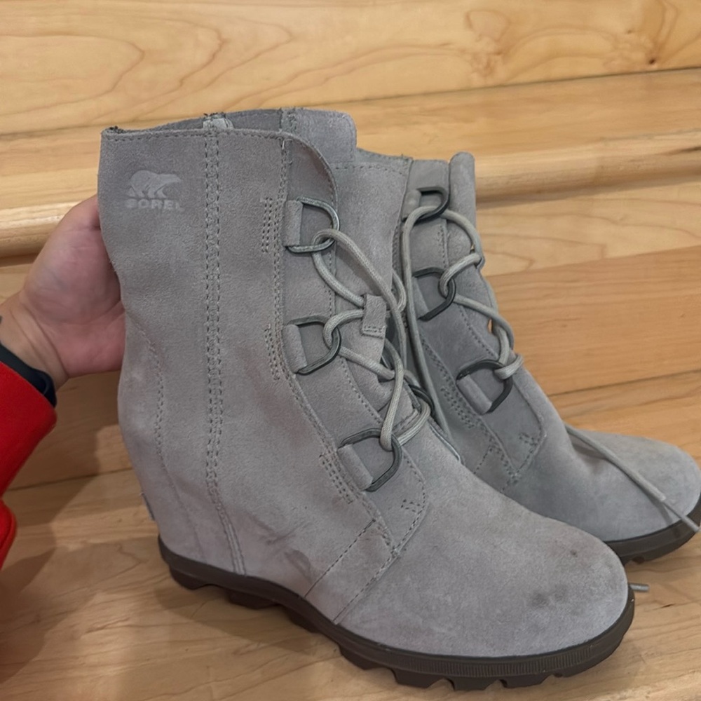 SOREL heel boots